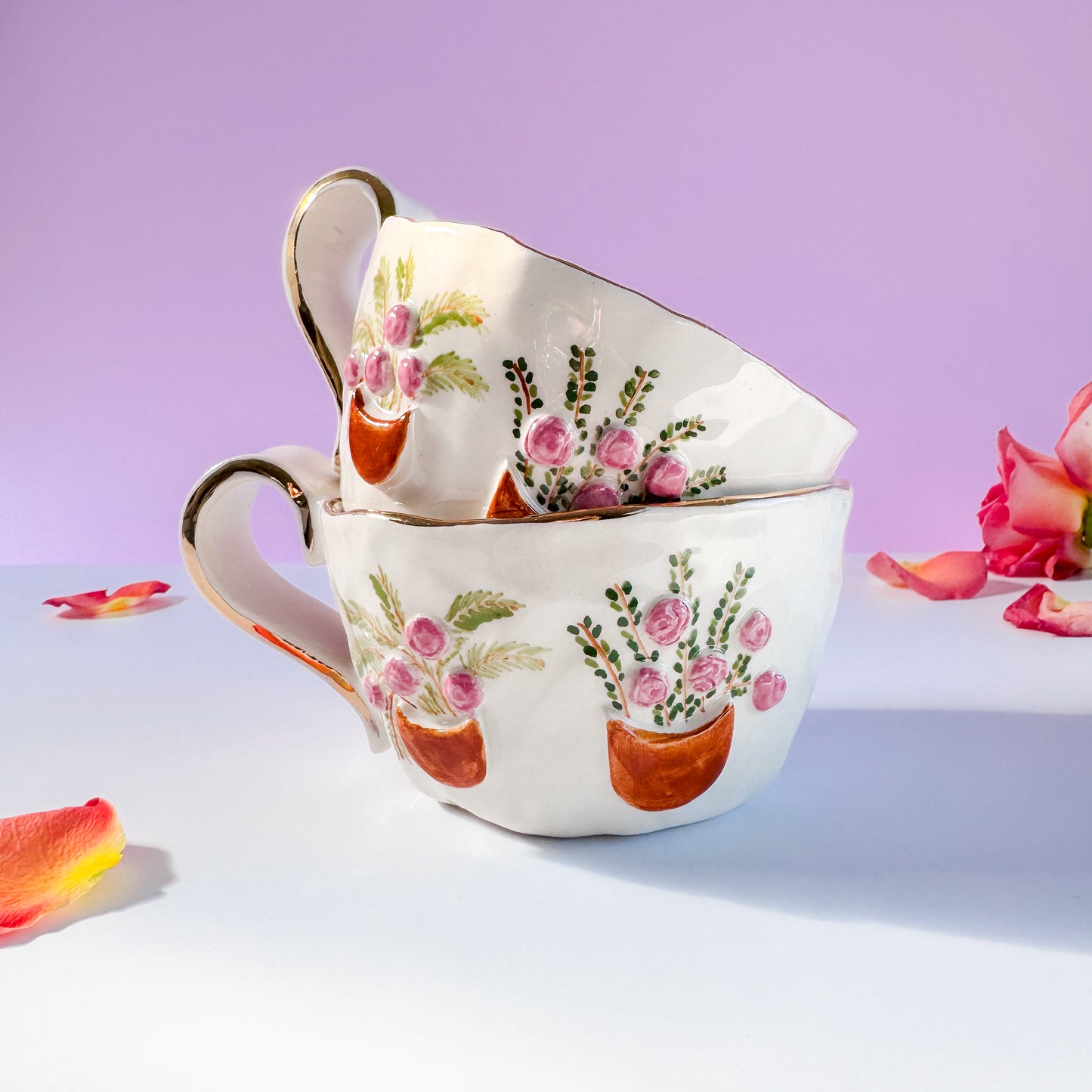 Blooming Oasis Roses Mug (Handshaped)