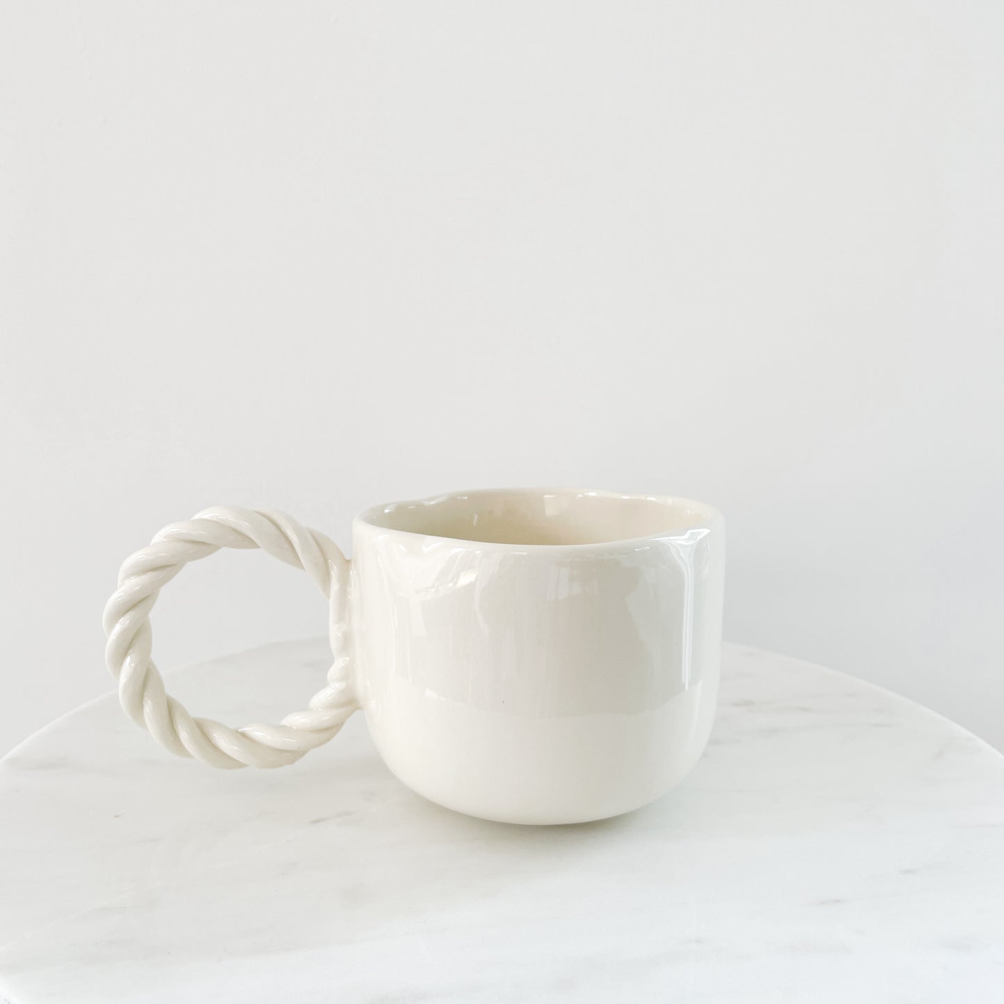 Cream Flower mug