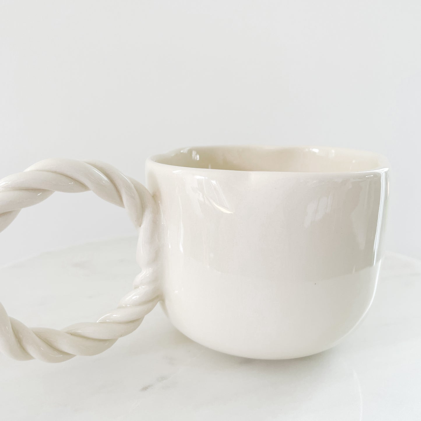 Cream Flower mug