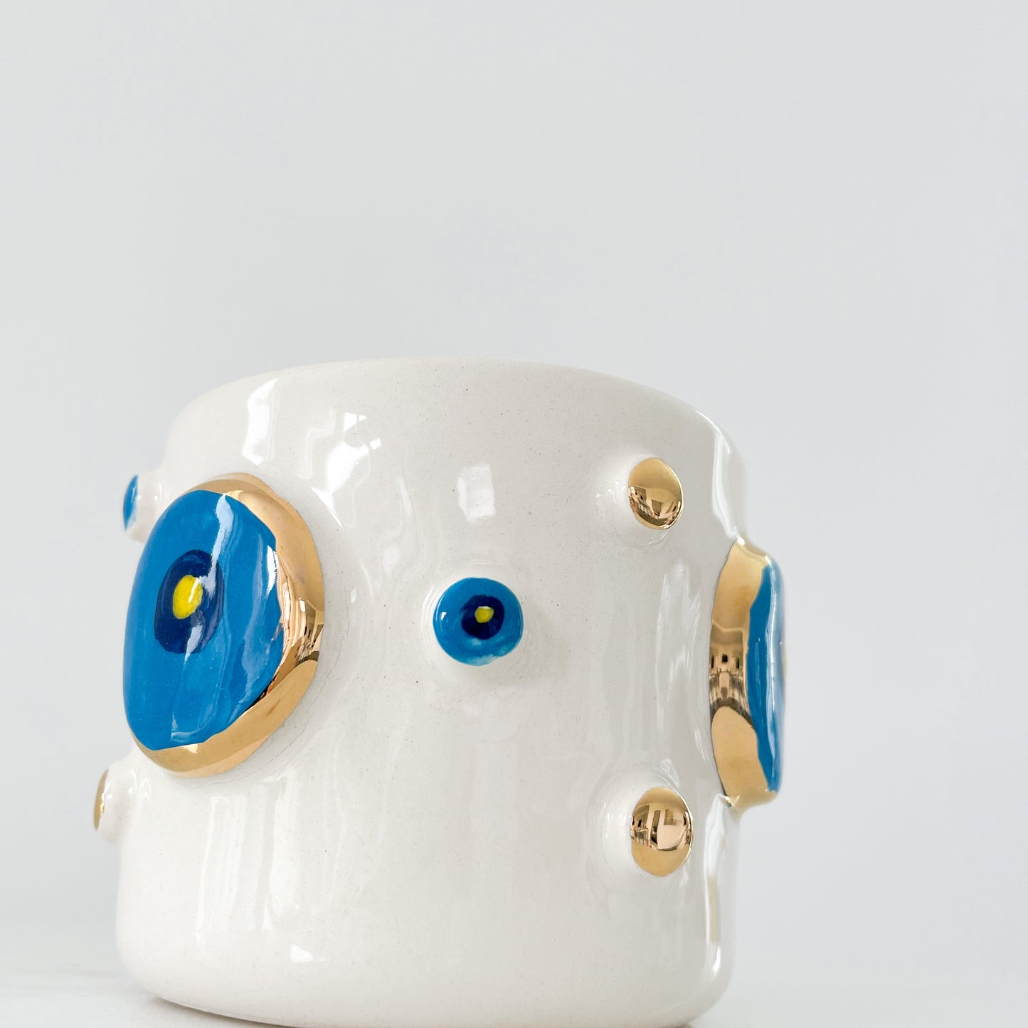 Round Nazar Eyes mug