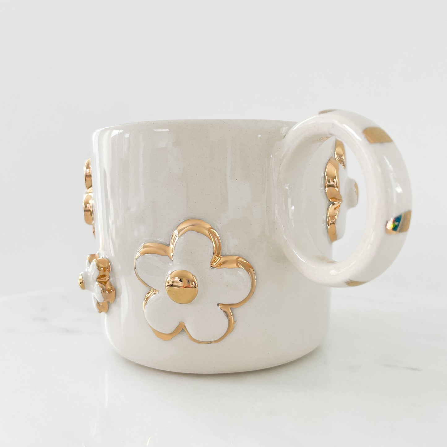 Daisy Pearl mug